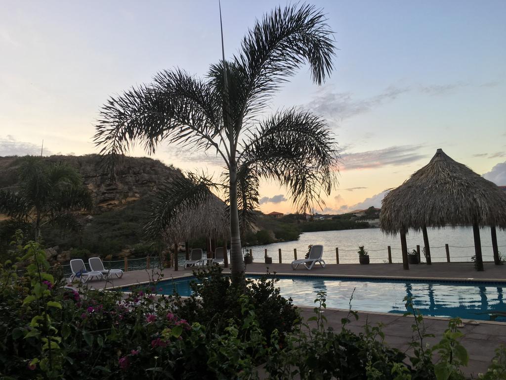 Palapa Beach Resort Curacao Jan Thiel Екстериор снимка